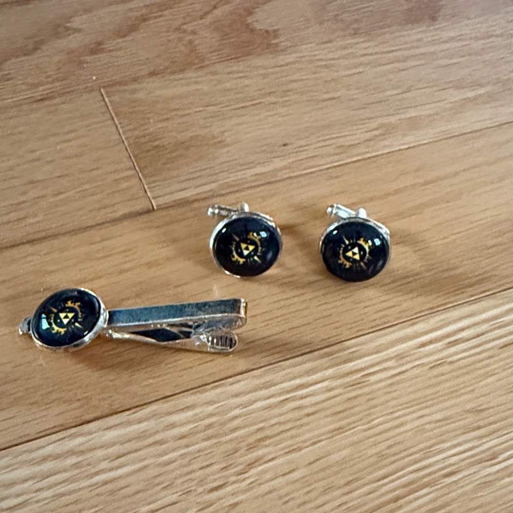 Legend of Zelda cuff links and tie clip